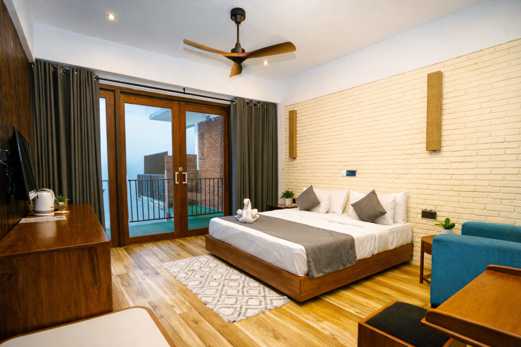 Superior Double room thumbnail 2