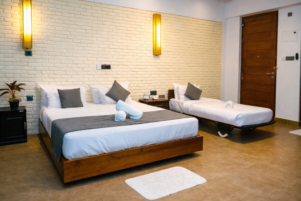 Superior Triple Room thumbnail 5