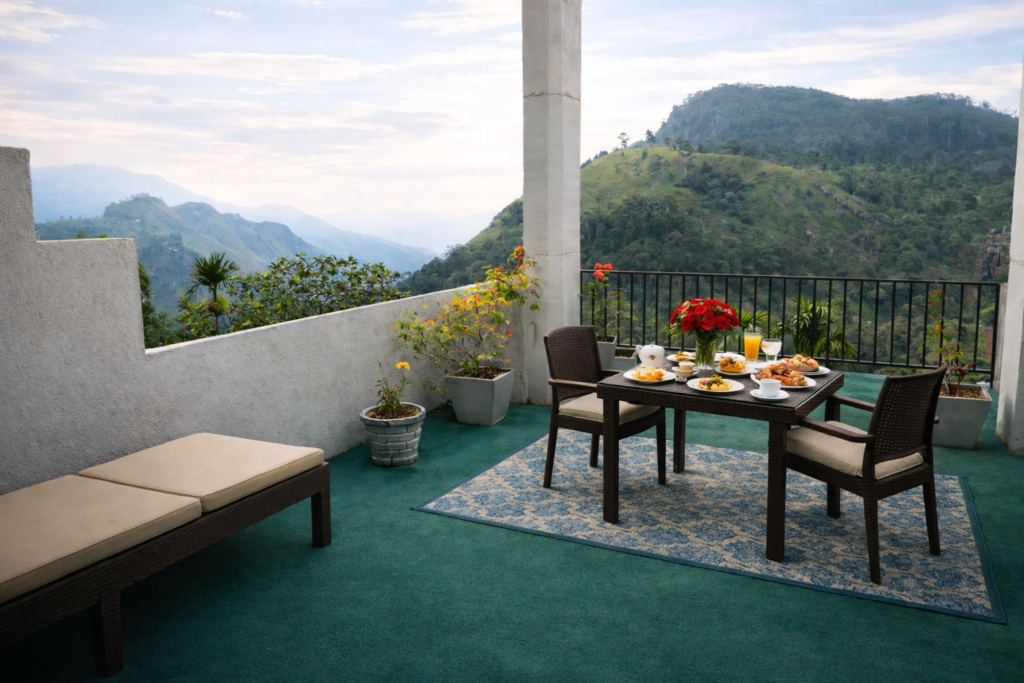 Superior Triple Room thumbnail 7